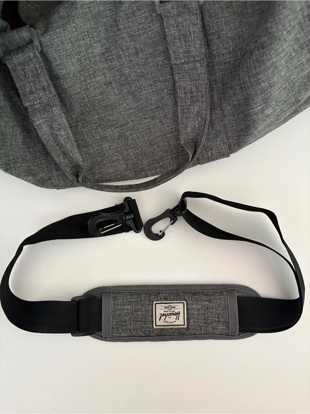 Herschel Supply Company Novel 20” Duffle Bag Travel Bag Gray